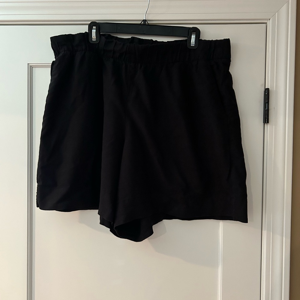 GAP Black High Waist Shorts